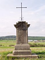 Vlčí Důl (Wolfstal), Kreuz am Hügel Křížek