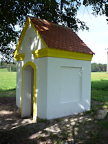 Mařenice (Gross Mergtal), Kapelle an der Strasse nach Cvikov