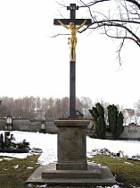 Mníšek u Liberce, hřbitovní kříž