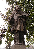 Polevsko (Blottendorf), Statue des hl. Johann v. Nepomuk