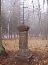 Horní Prysk, kříž u staré cesty do Práchně