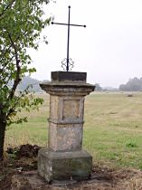Stvolínecké Petrovice, kříž na okraji Tanečku