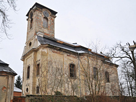 Kostel po dokončení pokládky nové krytiny v roce 2011.