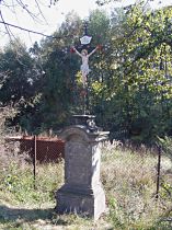 Drnovec (Kleingrün), Kreuz am Rande der Stadt Cvikov