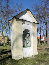 Obora (Wobern), Kapelle am Dorfplatz