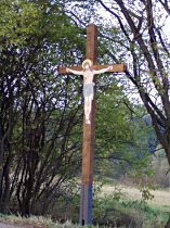 Horní Libchava (Ober Liebich), Holzerne Kreuz an der Strasse nach Česká Lípa