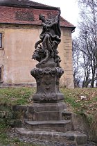 Mimoň (Niemes), Statue der hl. Katharina