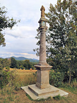 Skalice u České Lípy (Langenau), Säule mit der Statue des hl. Antonius